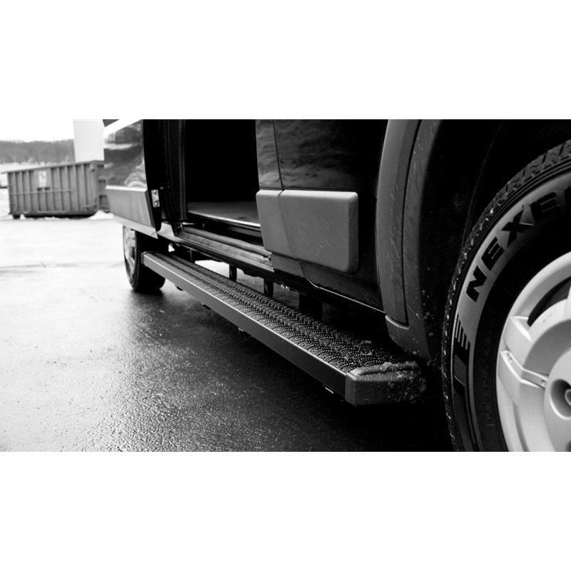Luverne® Shop Luverne Grip Step 7 in. Wheel To Wheel Running Boards Black Textured Powder